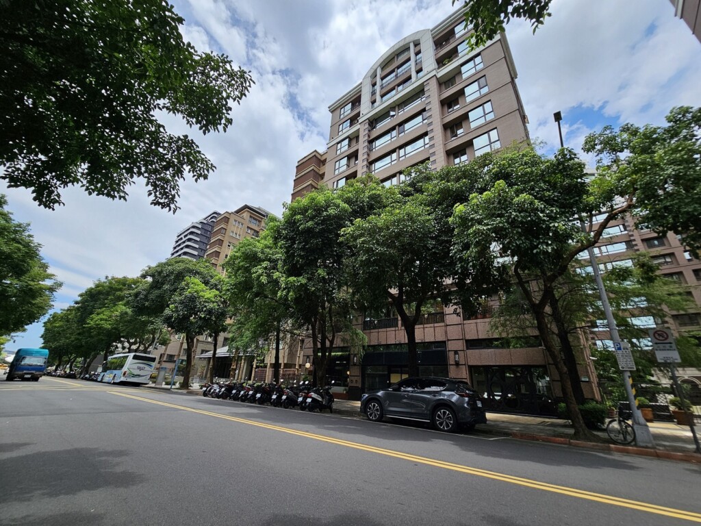 醫師族群如何穩健置產？　專家：鎖定優質地段與中小坪數