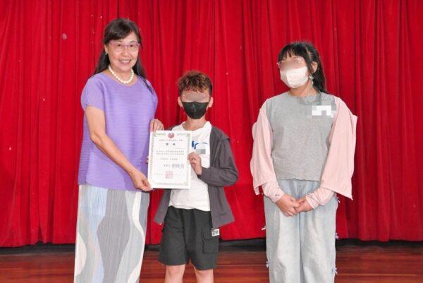 父母入獄子女不放棄！紅心向日葵獎助學金邁入37年   劉曉蘋：助心納家庭...