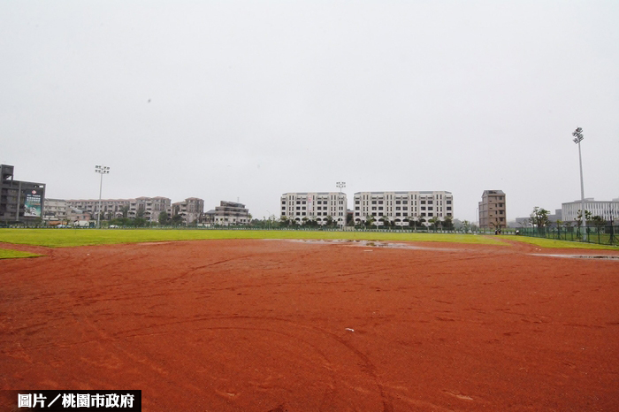 活化棒壘球場地  八德球場落成 