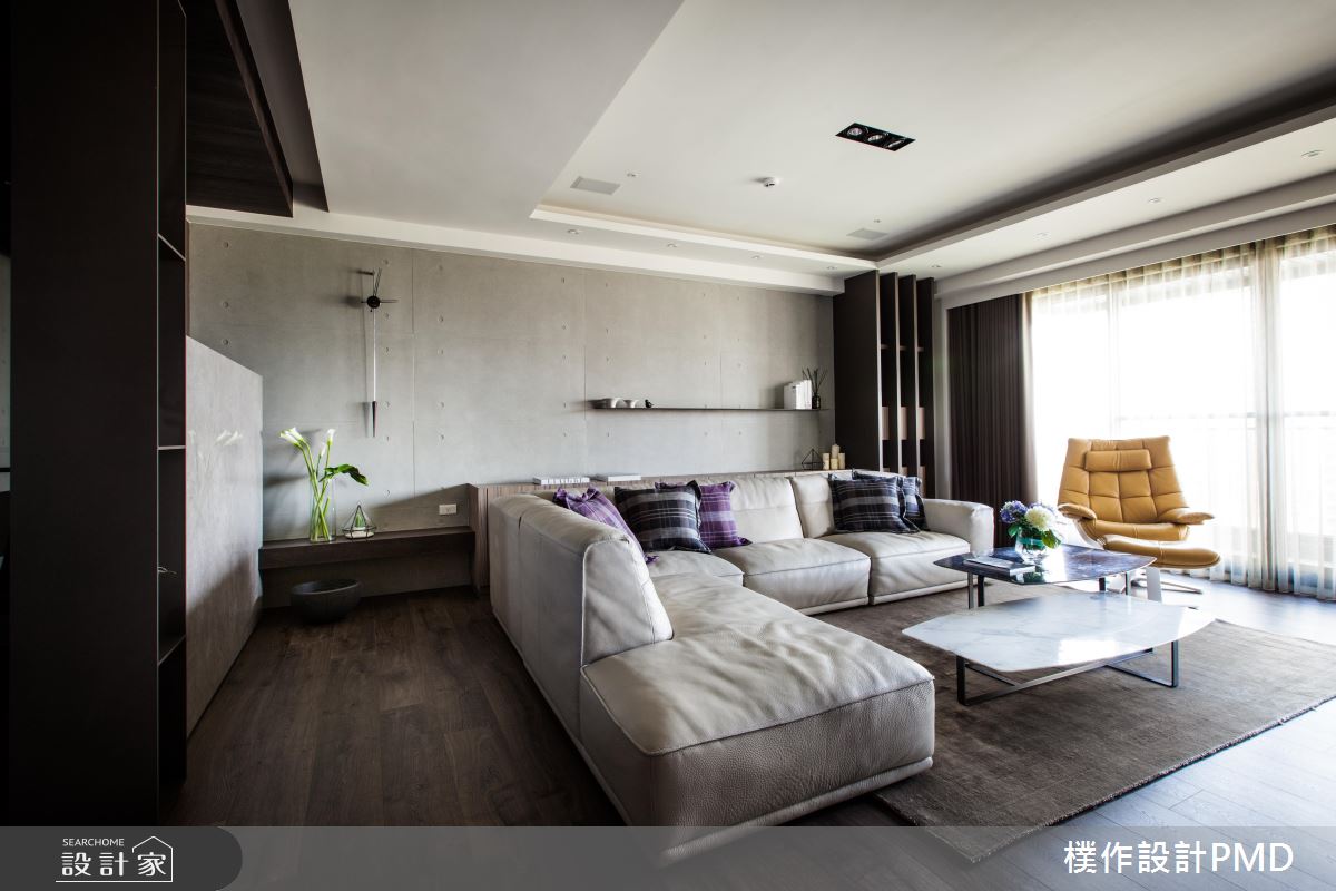 老公愛熱鬧、老婆重個人生活！清水模與木質交會的客製化大宅