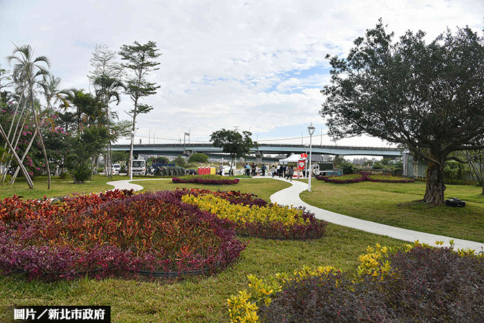 整頓垃圾山 新北五股綠化基地完工
