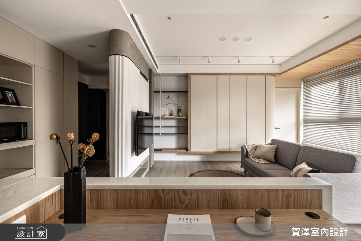 怎麼拍都美的木質療癒宅！結合綠意的臨窗臥榻，形塑天然的居家端景