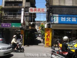 走過繁華 老戲院變身高級住宅