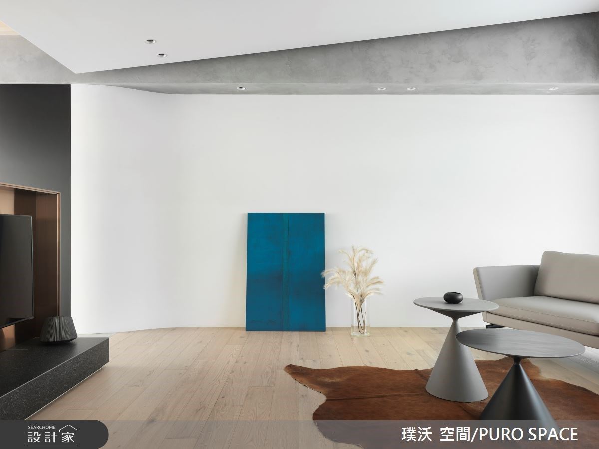 與世隔絕的河岸透天別墅！一塵不染的純白與光，踏出慢節奏的簡約現代風