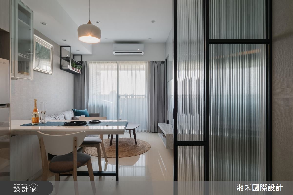 理性、知性、有個性！恰到好處重點色打造律師的家