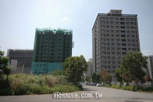 開價一字頭 大型造鎮案成新寵