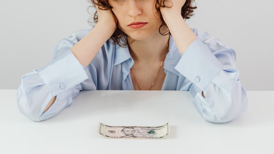 房價有在降、不是買不起？年輕人嘆心好累：寧願躺平等繼承