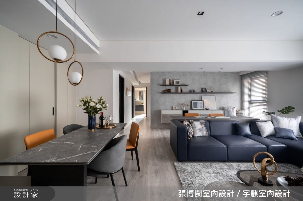 一展寧靜蔚藍的輕奢質感！開放式手法、異質材混搭，具大宅風範的33.2坪...