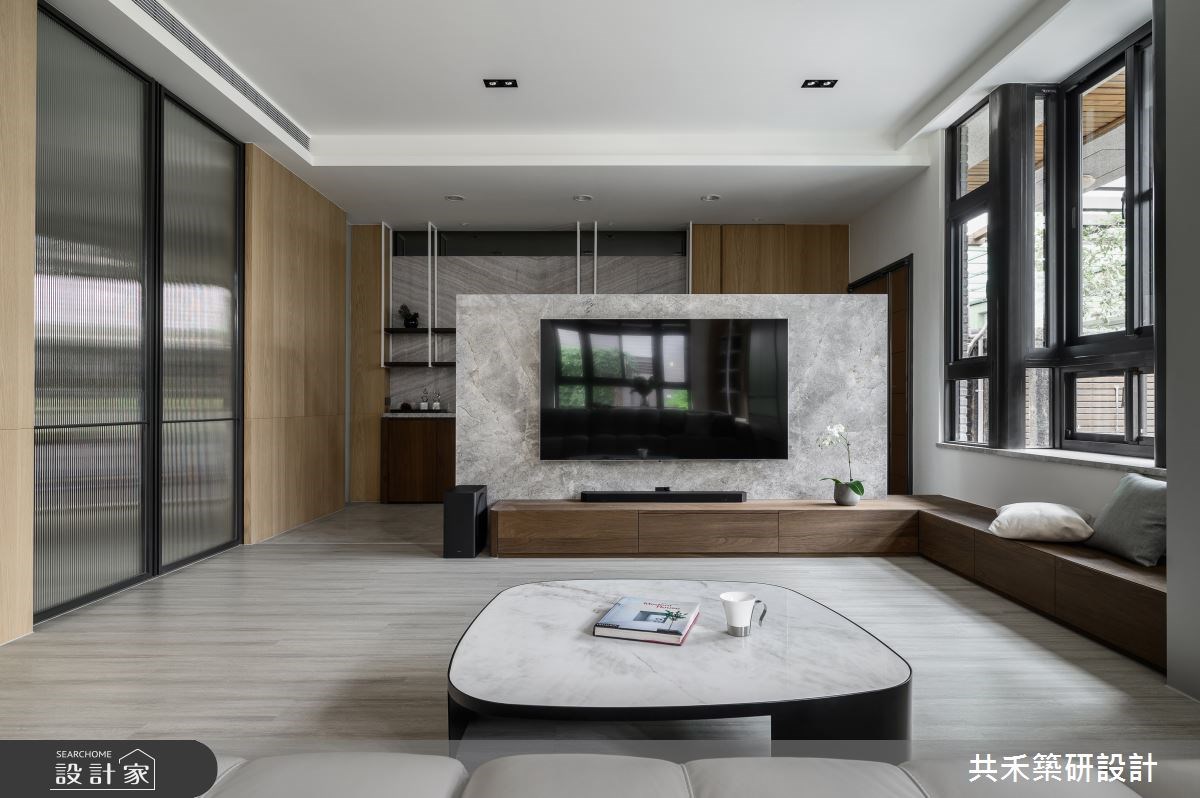 120 坪老透天格局大風吹！五房五衛新增電梯串聯廳房，實踐三代同堂家族夢