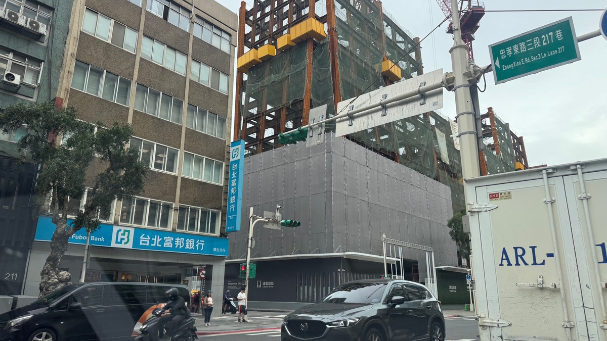 北台灣房市「比疫情還冷」！6 月風向球距藍燈僅一步，建商：現在推案＝賭博