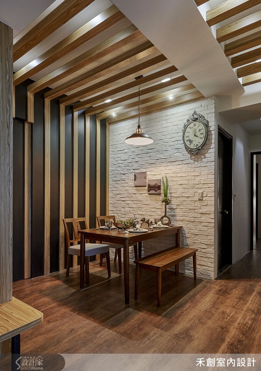 跳色×異材結合 收納量驚人的減壓木作空間