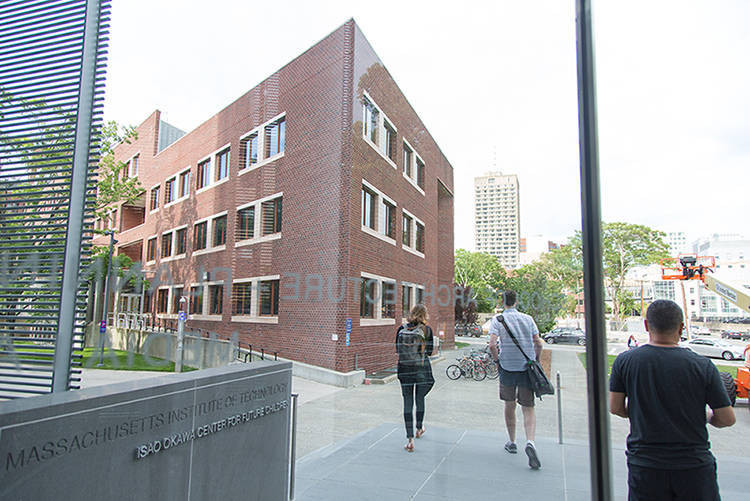 為什麼《世界是平的》作者佛里曼說：「你要害怕，要非常害怕」？