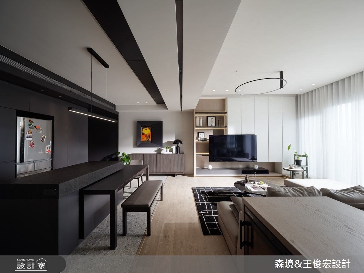 能奔跑的寬敞感、可塗鴉的黑板牆！質感現代風裡，成就醫師夫妻最嚮往的...