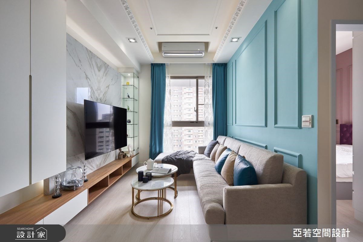 第一次裝潢就愛上經典美式！20 坪內收納櫃牆、陽光客廳與時髦用餐區兼備...