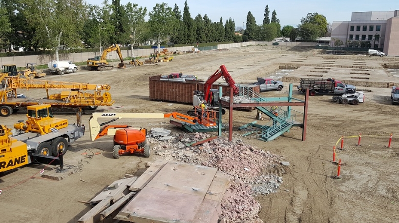 全台十大土地交易 政府包辦前5大 工業地逆勢成長17％