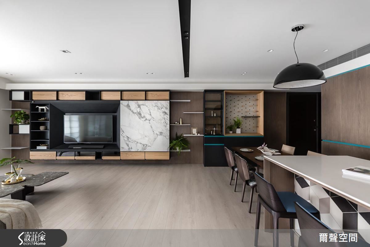 父子在家練投球！推門打開彈性大空間