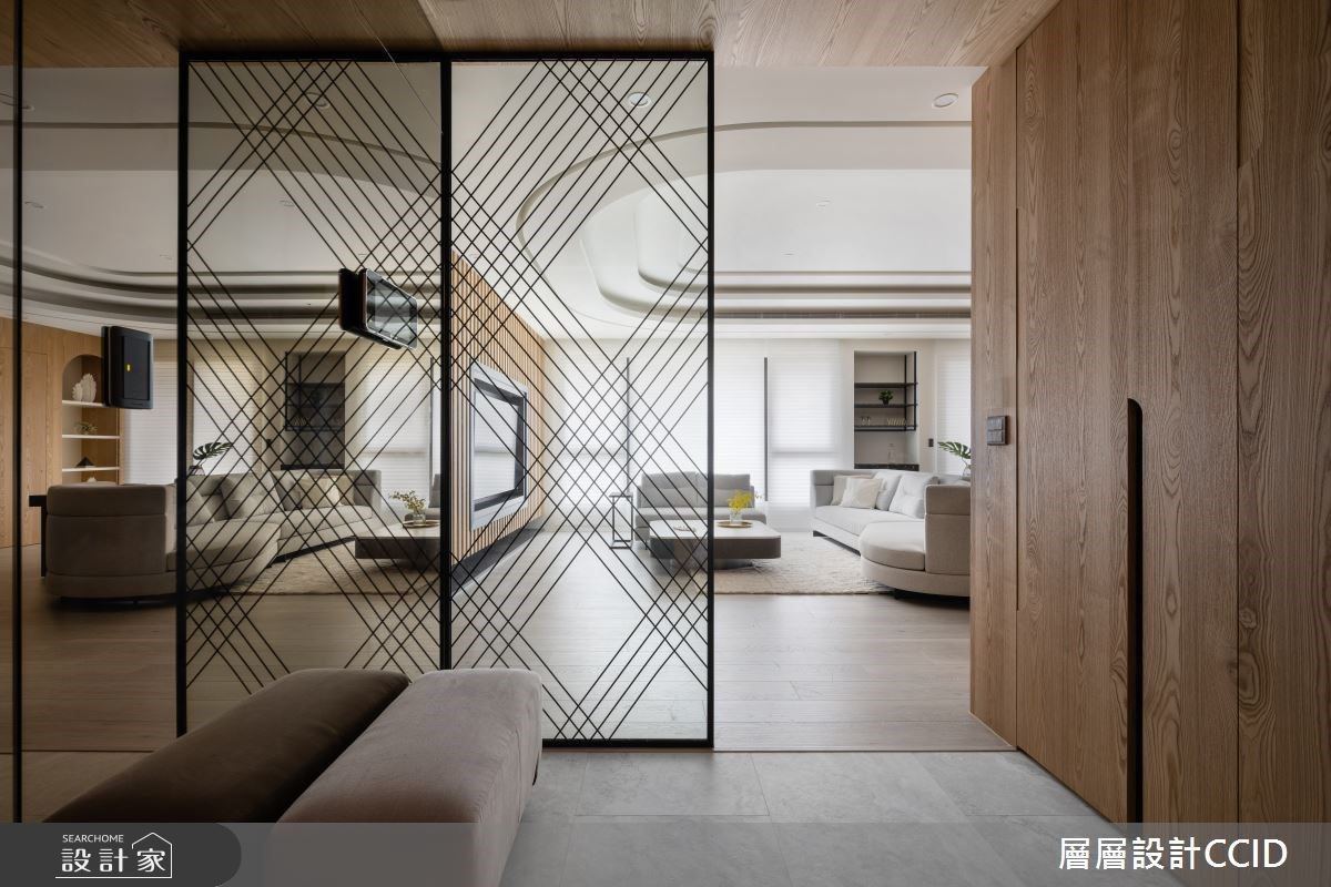 以線性架構家的故事，現代風開放空間放大尺度、鐫刻迷人時光