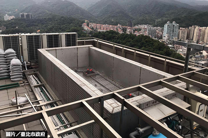 藝人住宅擅增設露天泳池 違建需拆！