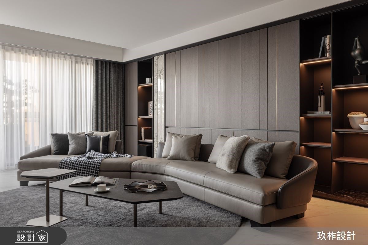 兼具大器待客空間與海量收納，88坪混搭風豪宅，利用開放式書房與中島廚...