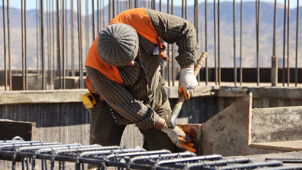 自地自建圓夢！營造商「自由發揮」擺爛拒改 網揪細節嘆：一開始就錯