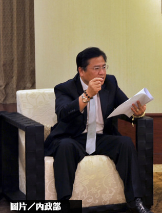 經濟怎麼救？　壽險公會理事長：蓋青年宅　