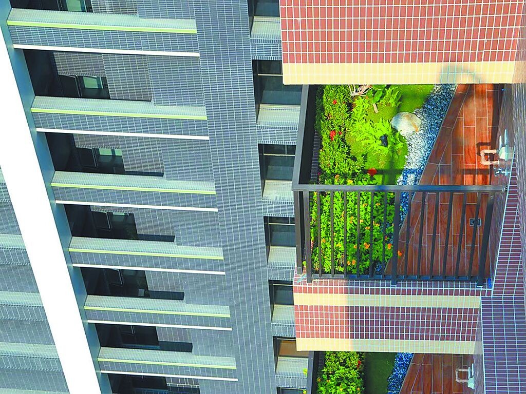 建商收割容獎、住戶扛罰單！高雄厝10年認證「掛蛋」 4.4億花去哪？審計...