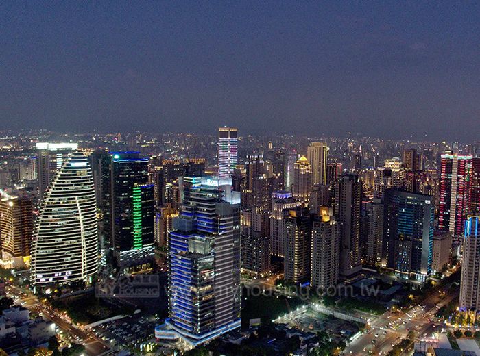 七期重劃閃耀新星 金融科技菁英首選