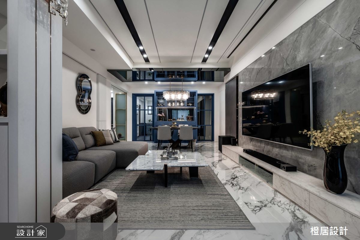 16年大齡老屋重生！英倫藍餐廚+彈性隔間，讓生活更充裕多元