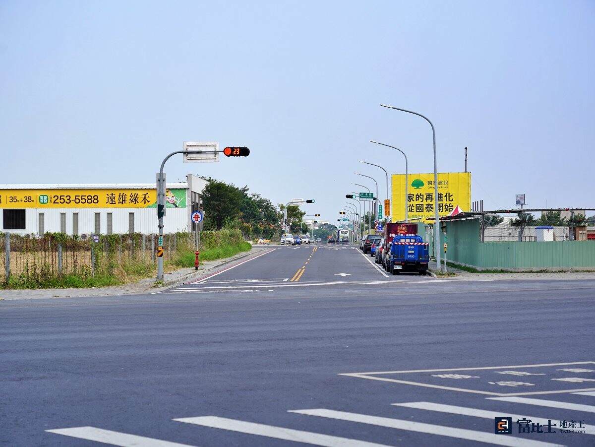 鹽行國中重劃區為近期熱門推案區域,近期傳出北部建商購地消息。(圖/記者蘇茵慧) 鹽行國中重劃區為近期熱門推案區域,近期傳出北部建商購地消息。(圖/記者蘇茵慧)