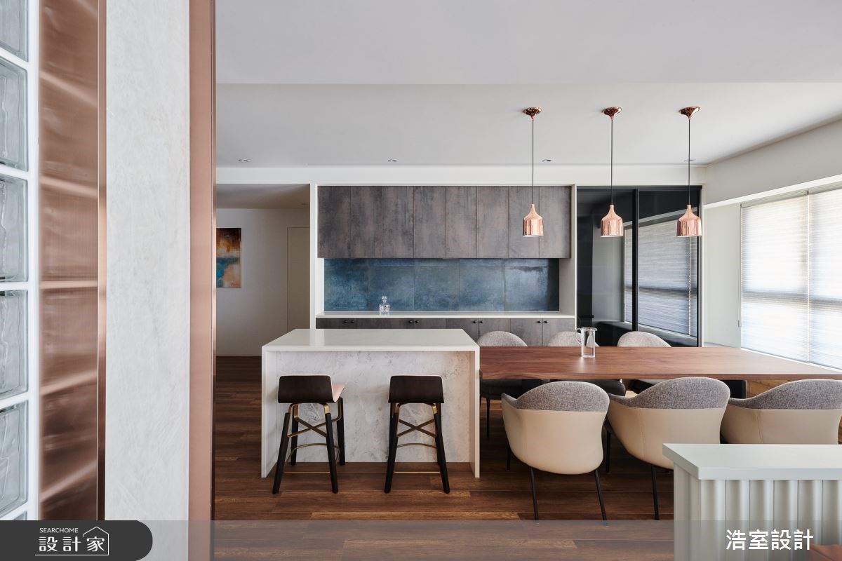 早晨被吧檯的咖啡香喚醒！讓愛馬仕橘、鍍鈦與花磚，特調獨具匠心的現代...