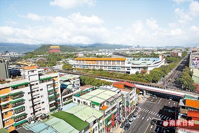 捷運圓山站房價 比民權西路站俗4成
