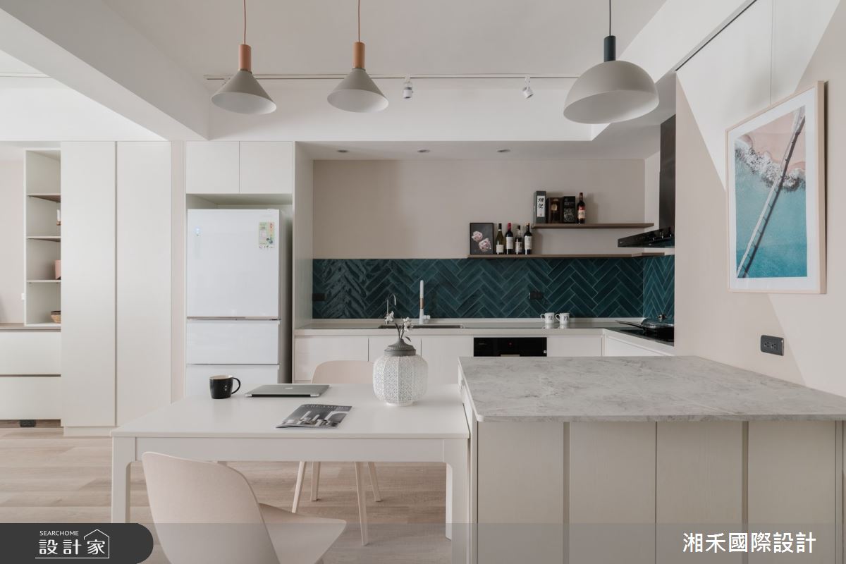 高齡老屋翻身療癒系北歐宅!開放式格局X輕淺色調共築居住、辦公兩相宜的...