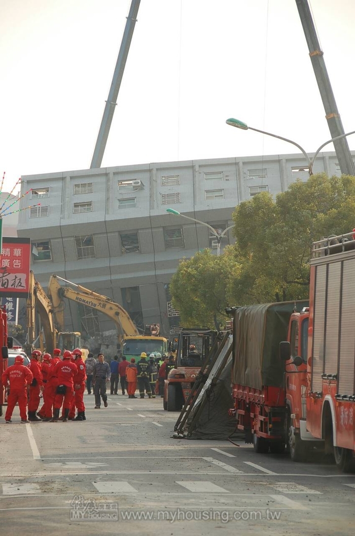 內政部再提修建築法　列優先法案