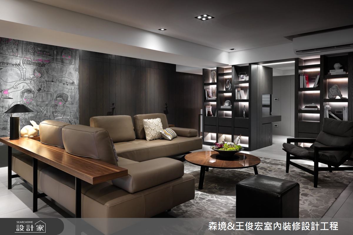 親愛的，我把全家都畫在牆上了！看問題中古屋化身溫馨藝術宅