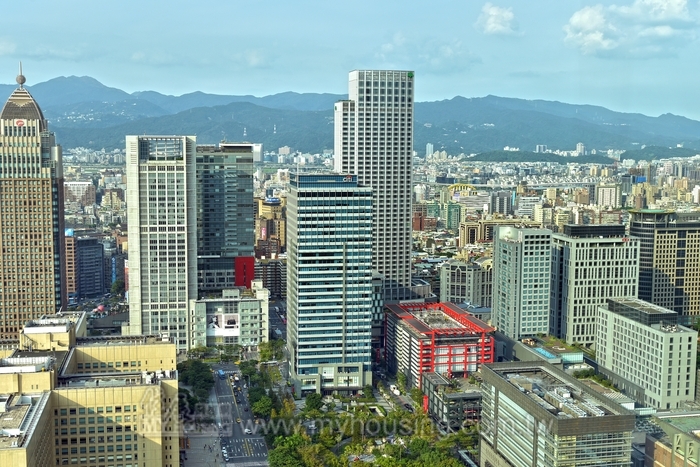 國泰置地租金 達到每坪4,200元