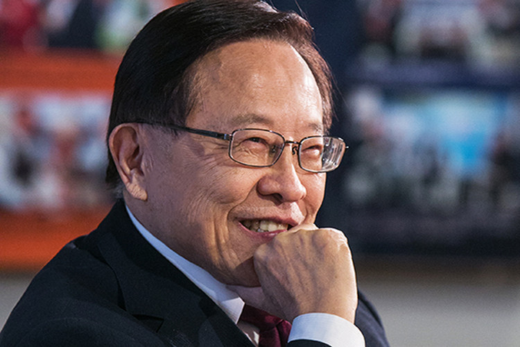 馬習雙手，緊握的是「和平」