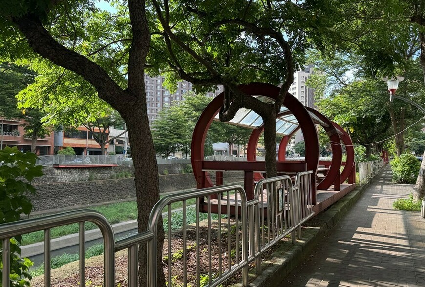 這代人的活法：不跟劇本走，房子、金錢只是工具