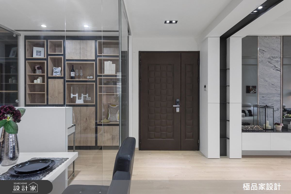 打開閱讀、更衣的光盒子！風靡一家四口的內斂時尚