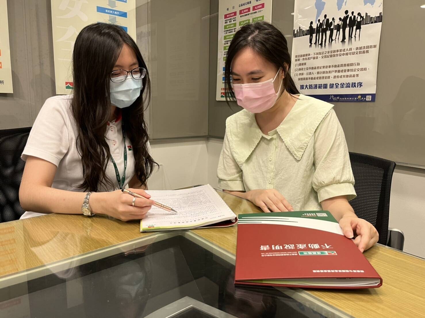 這家房仲領先法規10年 信義房屋堅持推不動產說明書的理由