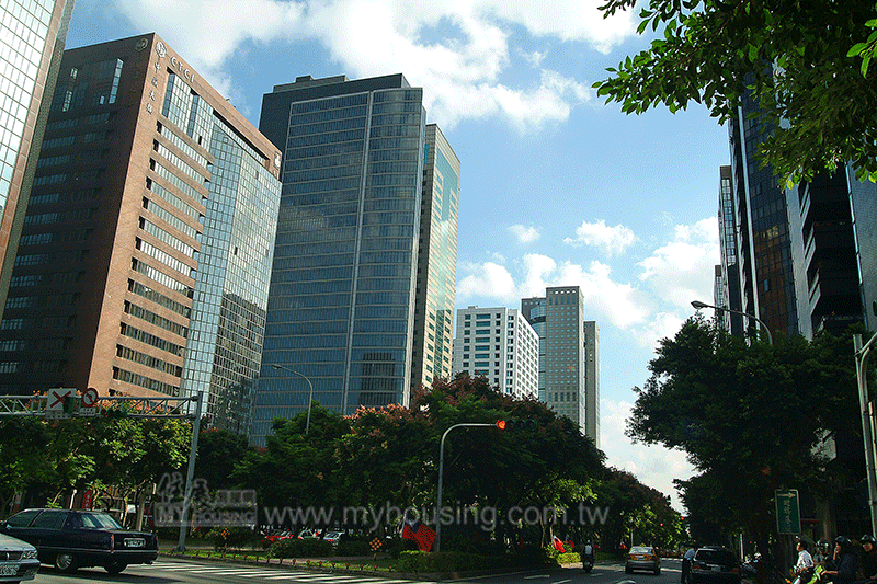 明年釋出7.4萬坪 一解商辦供給荒