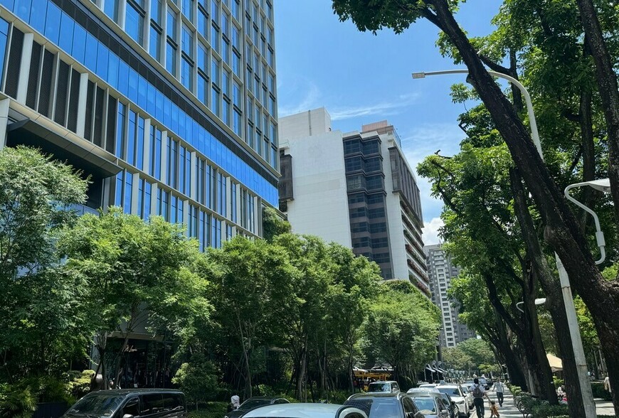 房市供給爆量創高 新舊屋賣壓雙雙亮紅燈