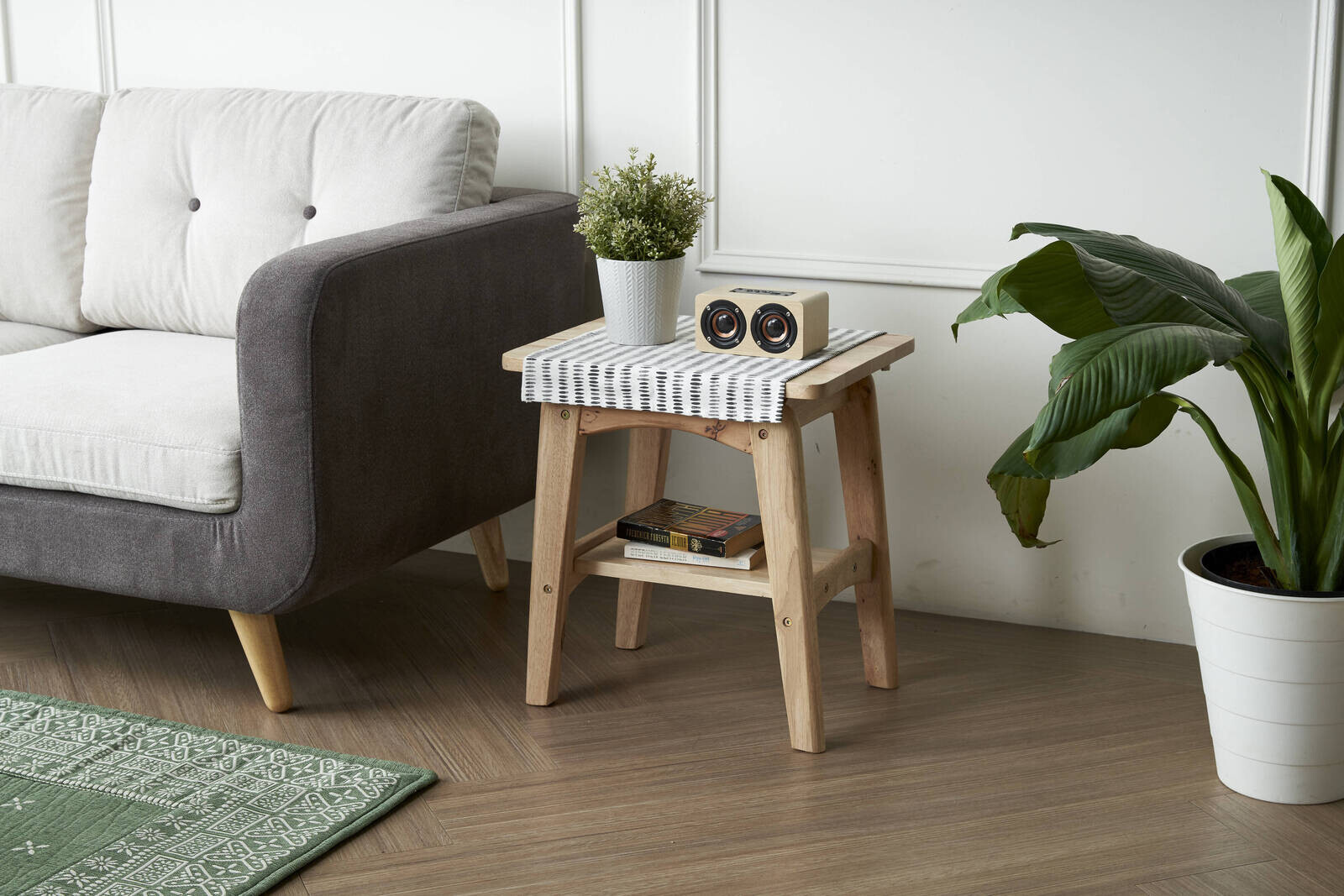 圖/安東妮雅簡約質感原木小邊几