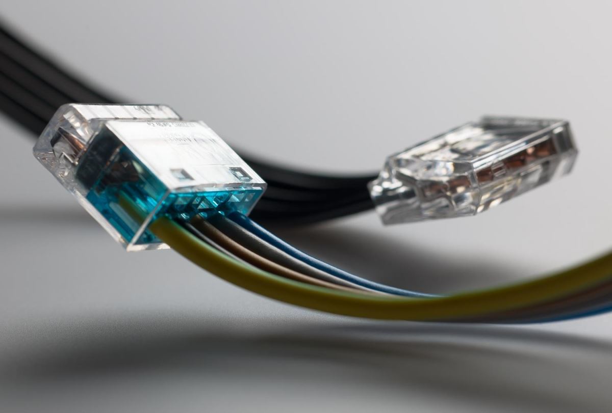 家電、照明燈飾、室內電器…等，金筆接立得®連接器深入各領域