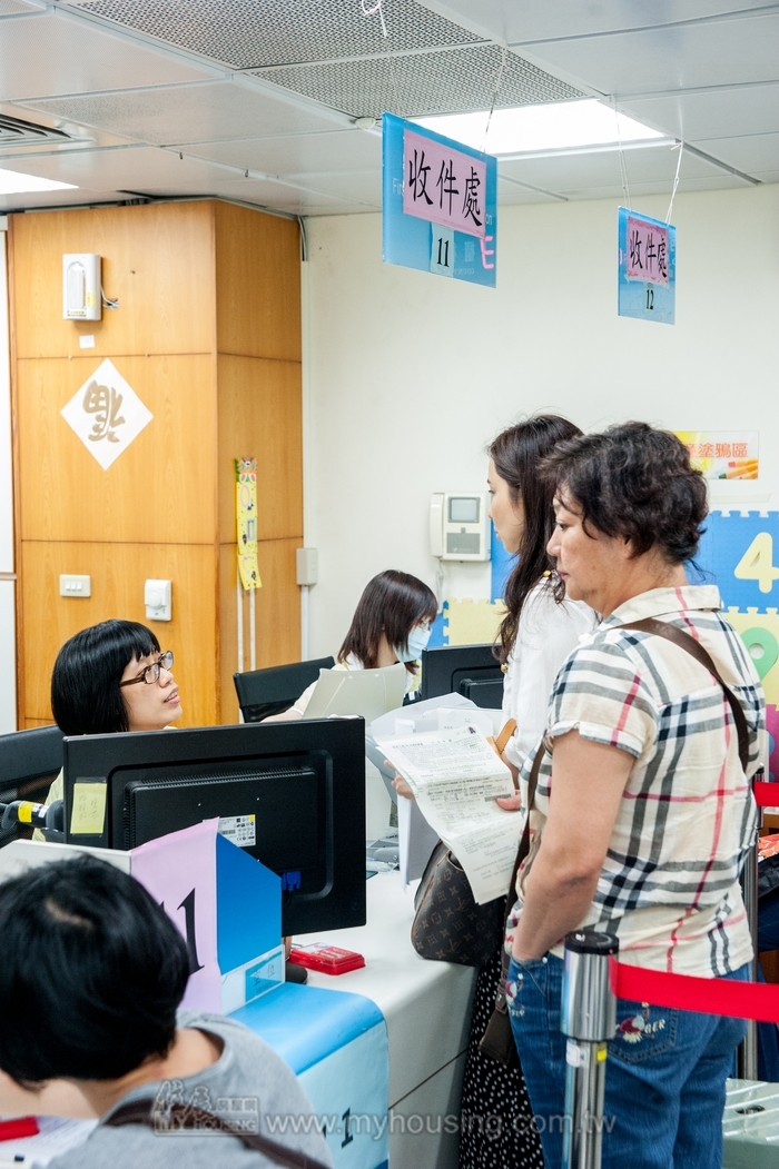 土地權利變更　應於限期內登記