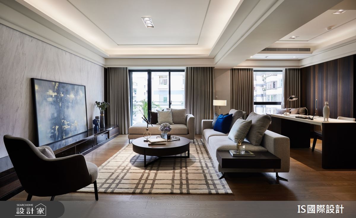 微調格局打造黃金比例，簡單素材創造35坪大宅印象