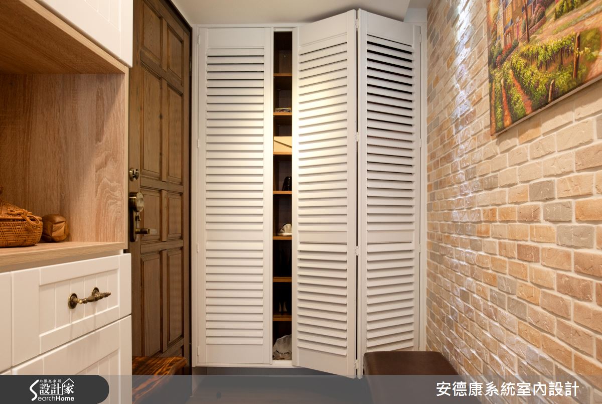 在 40 坪輕鄉村溫馨雅宅 敘寫我們的居家故事 