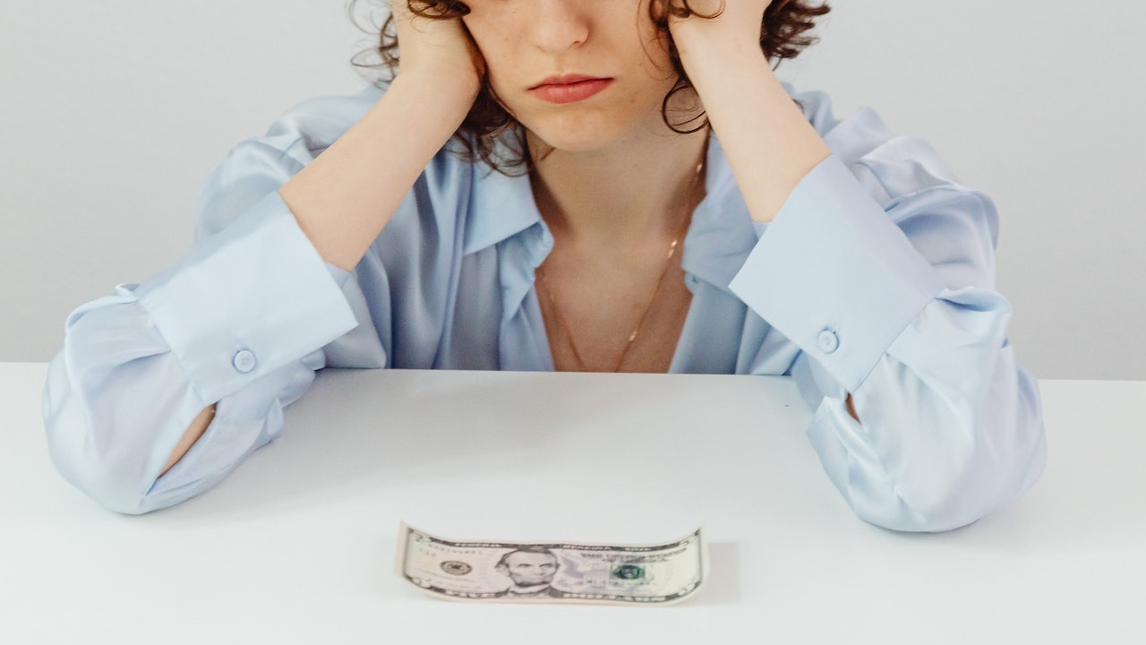 被男友媽討厭「結婚買房一毛不幫」她心累：我的存在讓他沒有後援