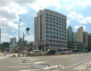 捷運宅最抗跌 京華苑每坪破百萬