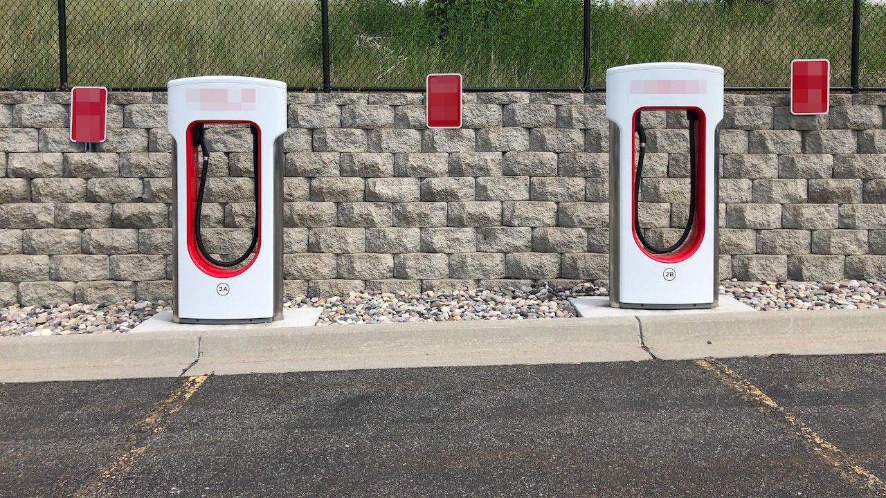 何世昌/買房該買有電動樁的？全套、半套差很大 能不能用關鍵在人性