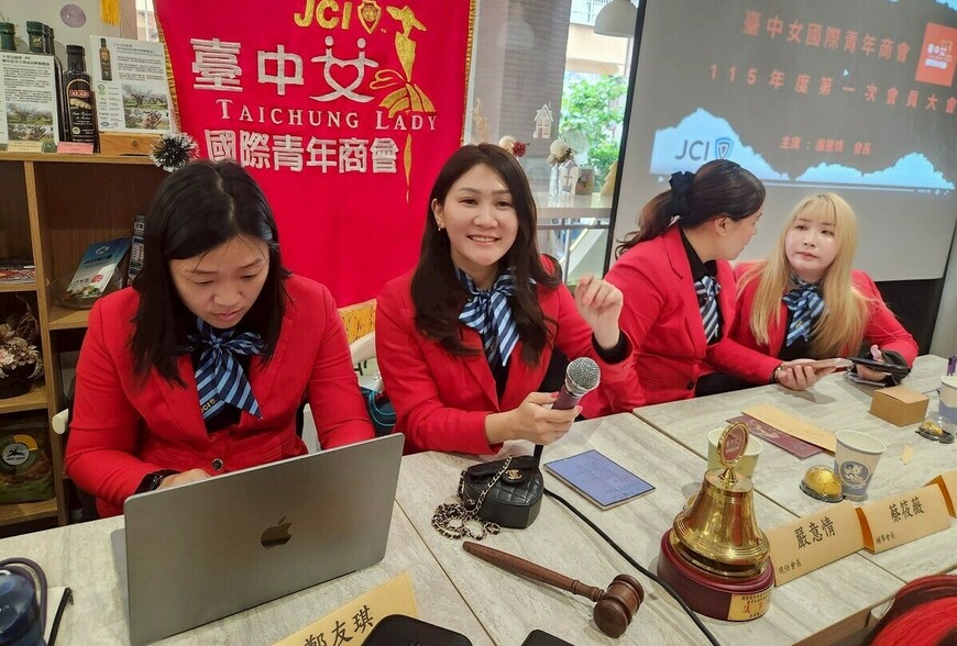 郭台銘贈妻5億股票免稅！情情解析：夫妻贈與是台灣稅法中最強的財富移轉...